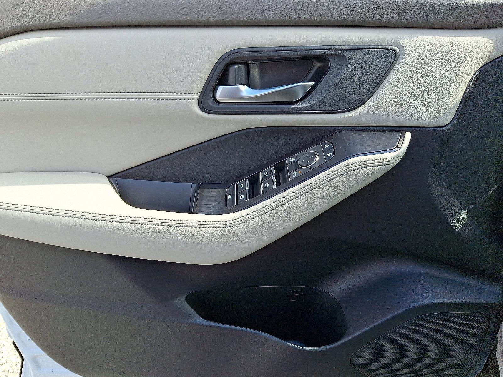 2025 Nissan Rogue Vehicle Photo in Mechanicsburg, PA 17050-2306