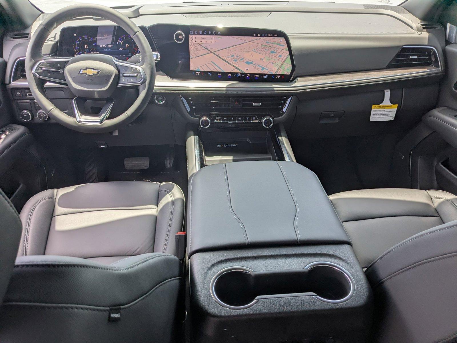 2025 Chevrolet Suburban Vehicle Photo in PEMBROKE PINES, FL 33024-6534