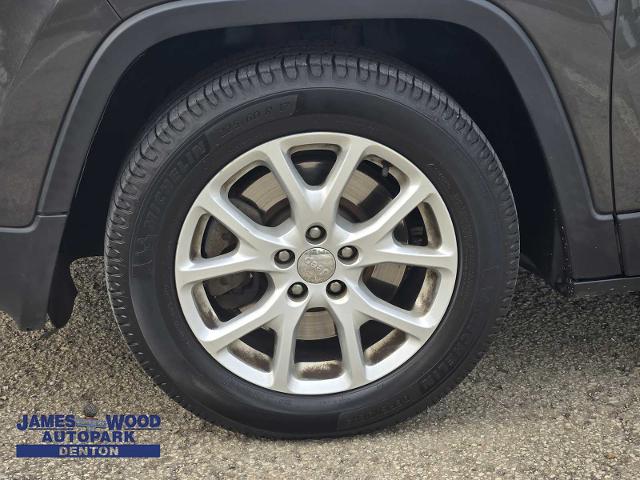 2016 Jeep Cherokee Vehicle Photo in DENTON, TX 76210-9321