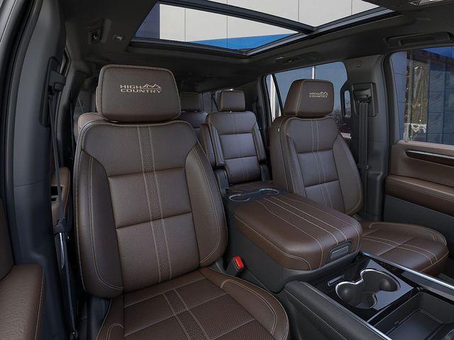 2025 Chevrolet Suburban Vehicle Photo in DANBURY, CT 06810-5034