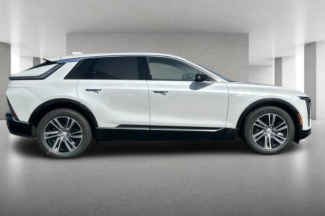 Used 2025 Cadillac LYRIQ Luxury 1 with VIN 1GYKPNRK2SZ308205 for sale in Newark, CA