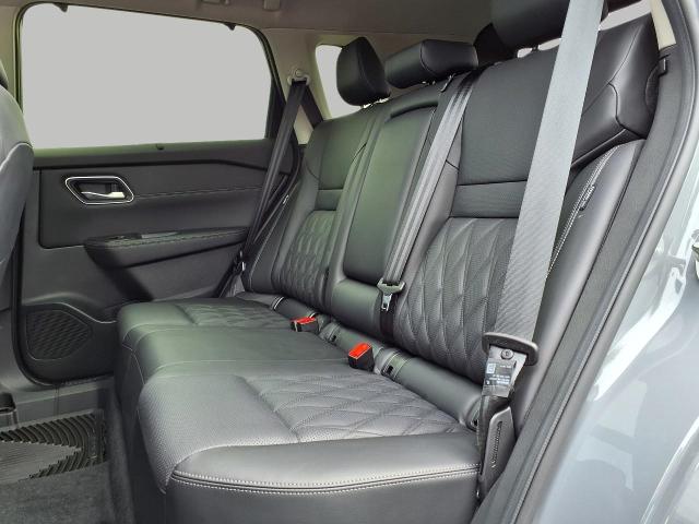 2024 Nissan Rogue Vehicle Photo in Oshkosh, WI 54904