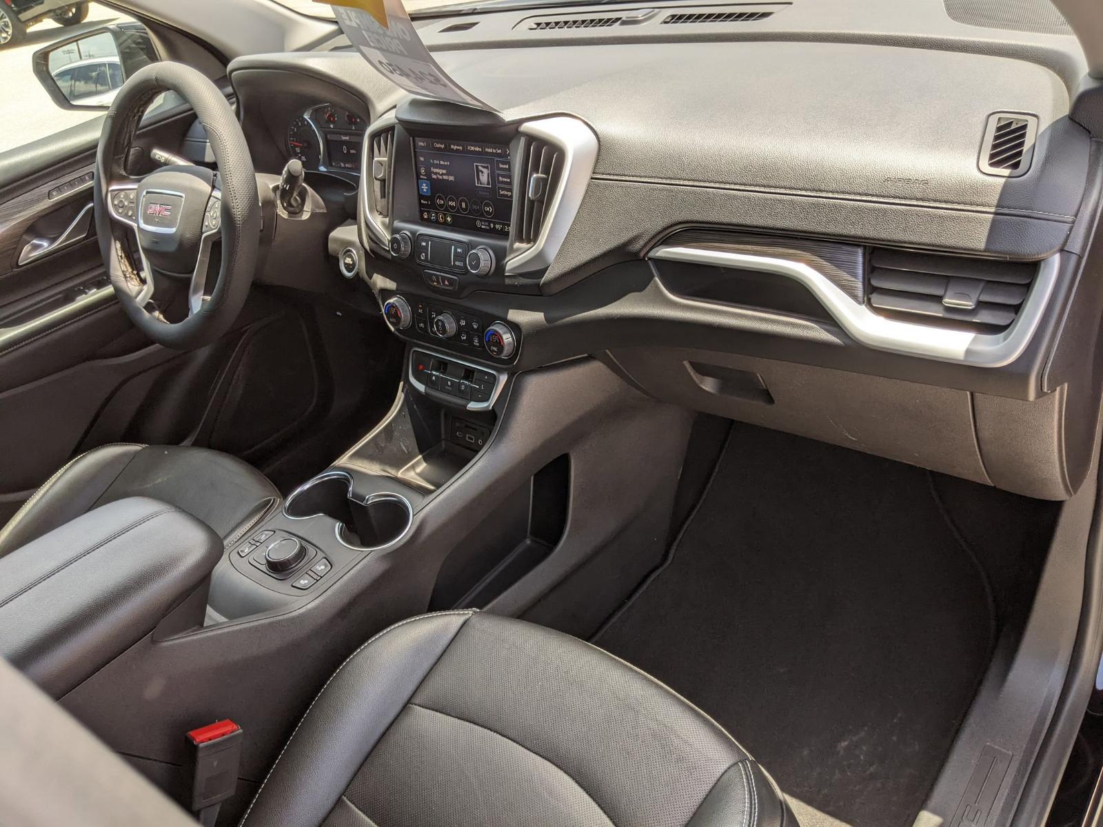 2024 GMC Terrain Vehicle Photo in Seguin, TX 78155