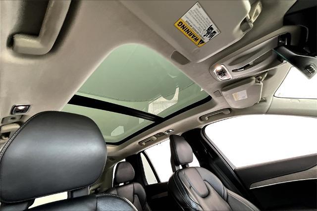 2021 Volvo XC90 Vehicle Photo in Grapevine, TX 76051