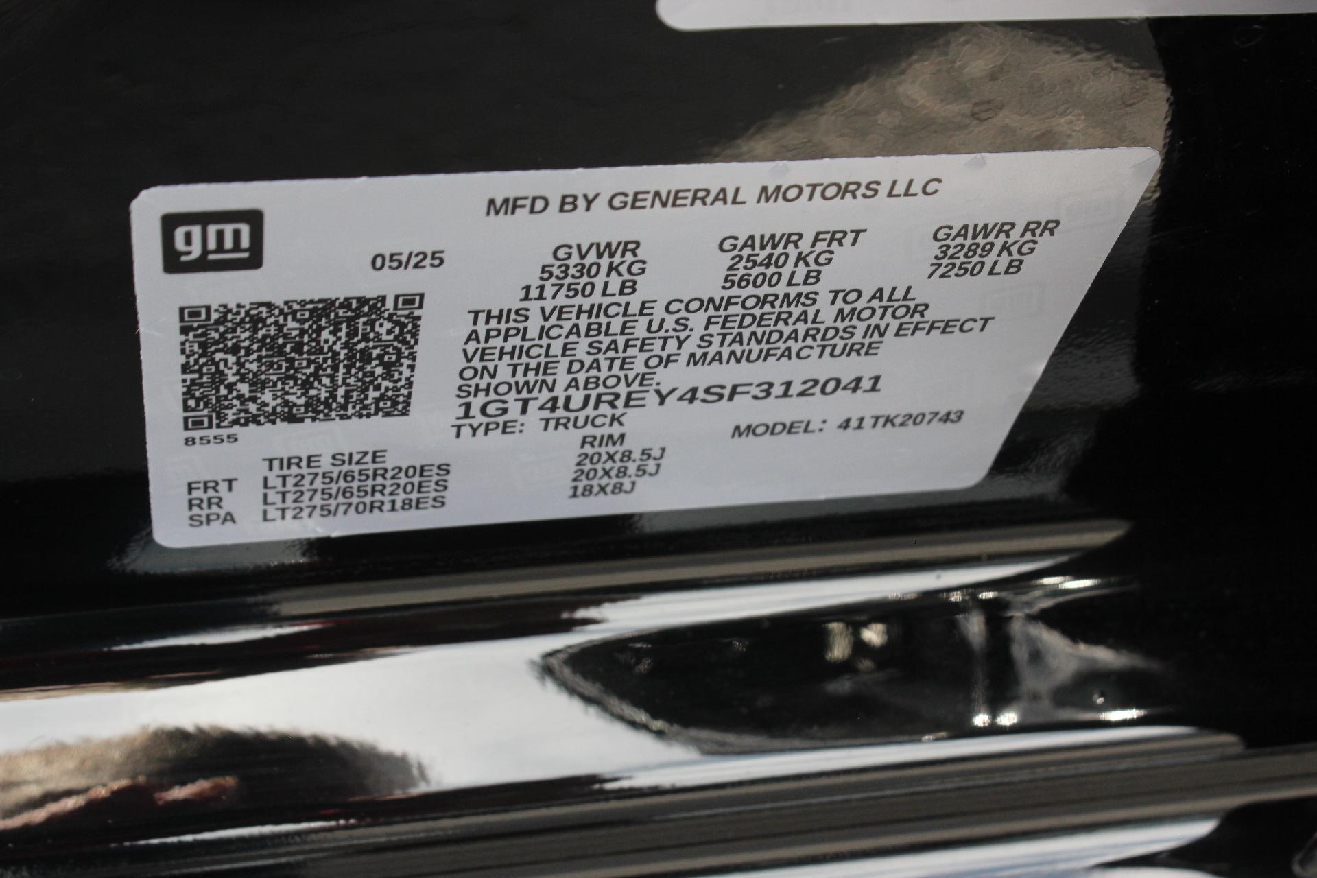 2025 GMC Sierra 2500 HD Vehicle Photo in AURORA, CO 80012-4011