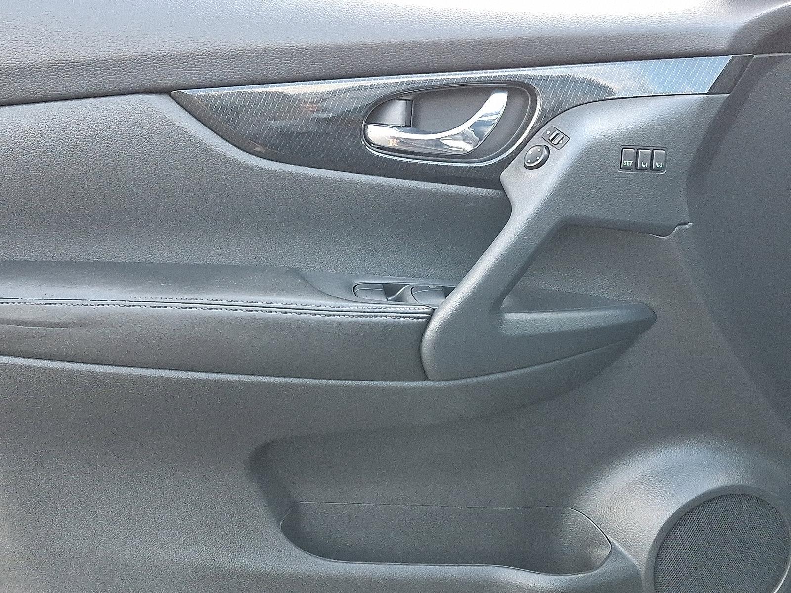 2019 Nissan Rogue Vehicle Photo in Easton, PA 18045