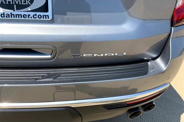 2022 GMC Yukon Vehicle Photo in TOPEKA, KS 66609-0000