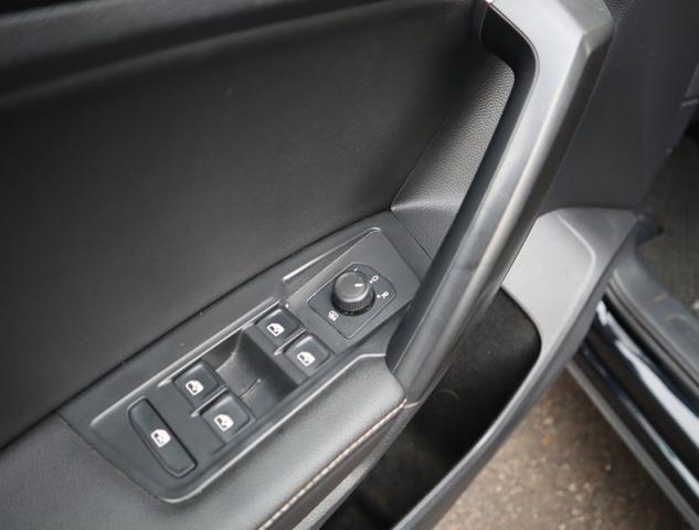 2022 Volkswagen Tiguan Vehicle Photo in DETROIT, MI 48207-4102