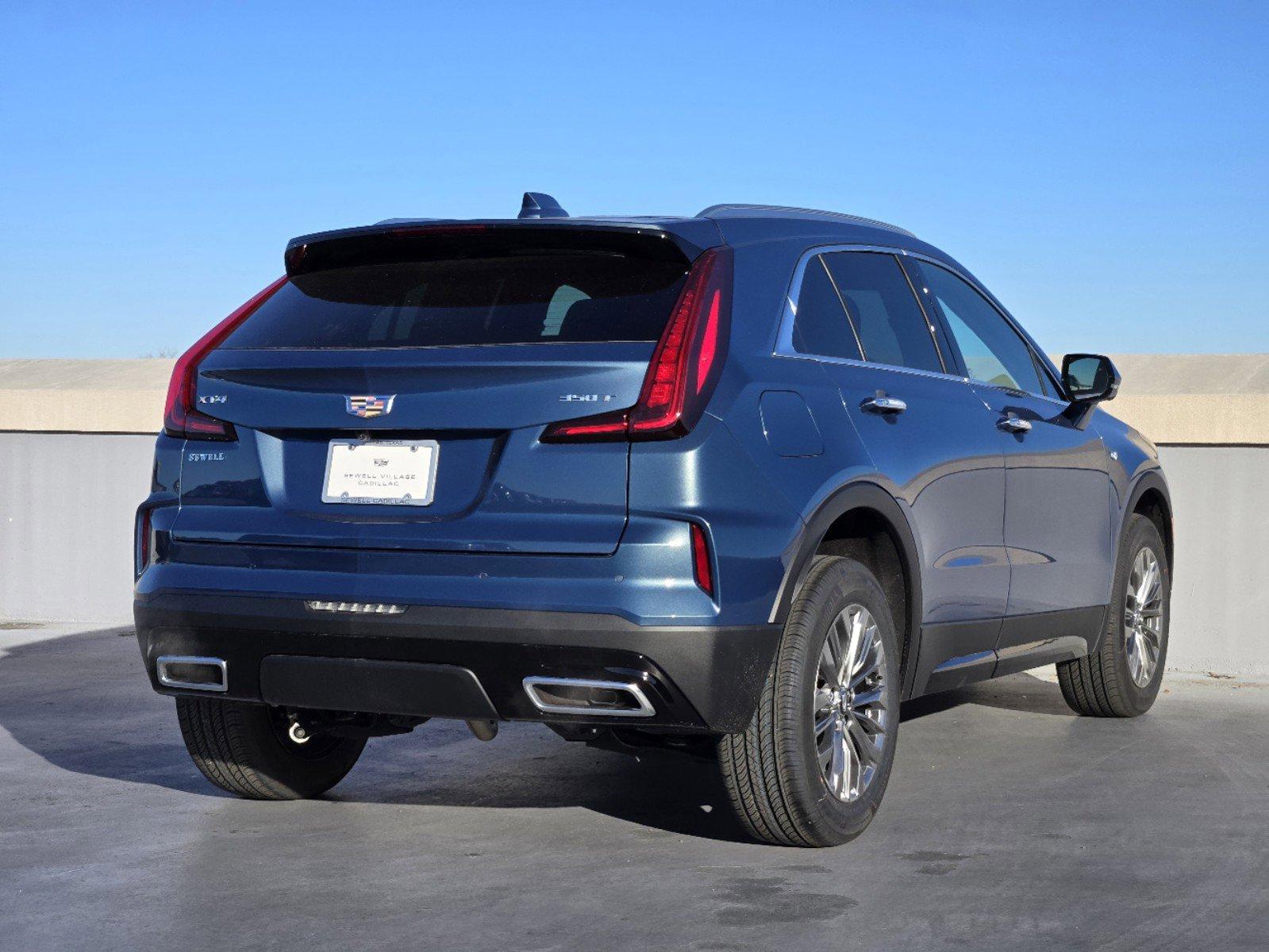 2025 Cadillac XT4 Vehicle Photo in DALLAS, TX 75209-3095