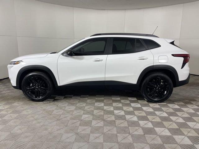 2025 Chevrolet Trax Vehicle Photo in PHOENIX, AZ 85014-3381