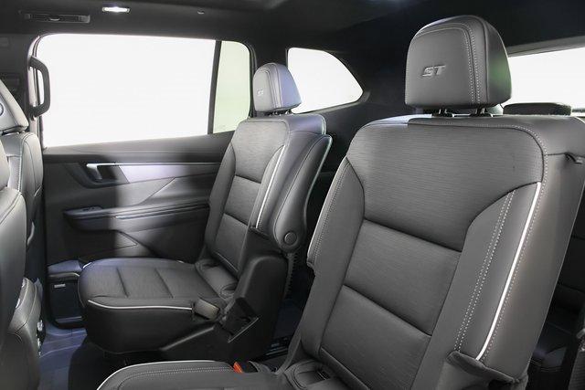 2025 Buick Enclave Vehicle Photo in PUYALLUP, WA 98371-4149