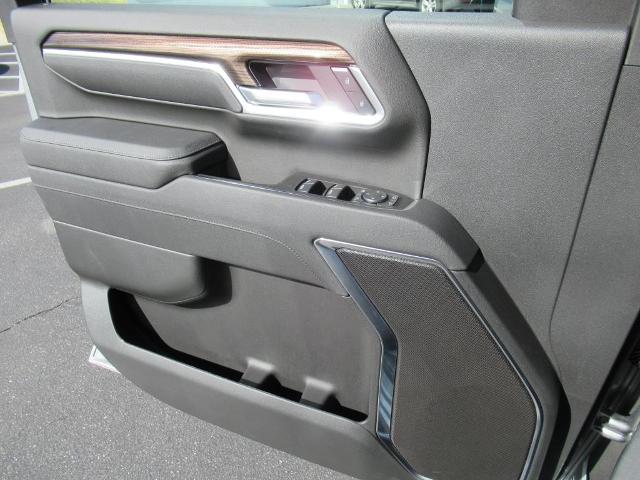 2025 Chevrolet Silverado 3500 HD Vehicle Photo in LEESBURG, FL 34788-4022