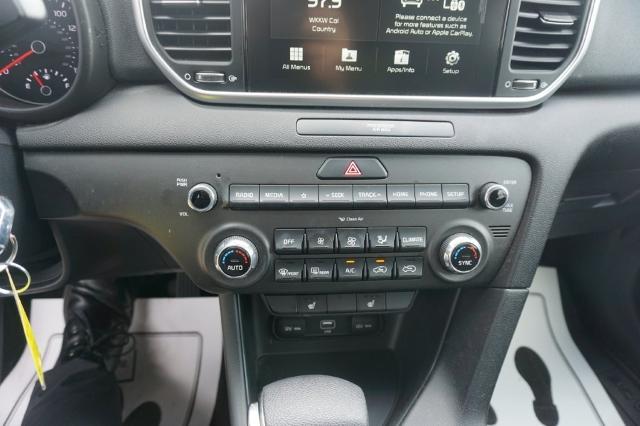 2021 Kia Sportage Vehicle Photo in FAIRMONT, WV 26554-2318
