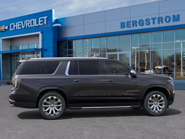 2025 Chevrolet Suburban Vehicle Photo in NEENAH, WI 54956-2243