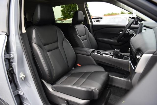 2025 Nissan Rogue Vehicle Photo in Ballwin, MO 63011