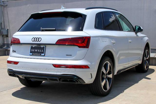 2024 Audi Q5 Vehicle Photo in SUGAR LAND, TX 77478