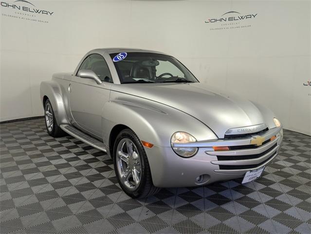 2005 Chevrolet SSR Vehicle Photo in ENGLEWOOD, CO 80113-6708