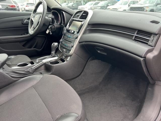 2015 Chevrolet Malibu Vehicle Photo in GREEN BAY, WI 54304-5303