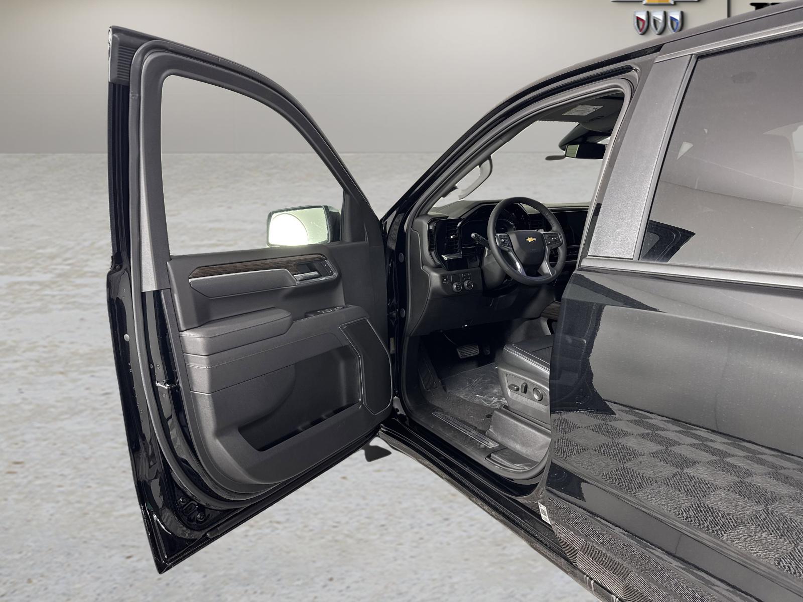 2025 Chevrolet Silverado 1500 Vehicle Photo in GEORGETOWN, TX 78626-7508