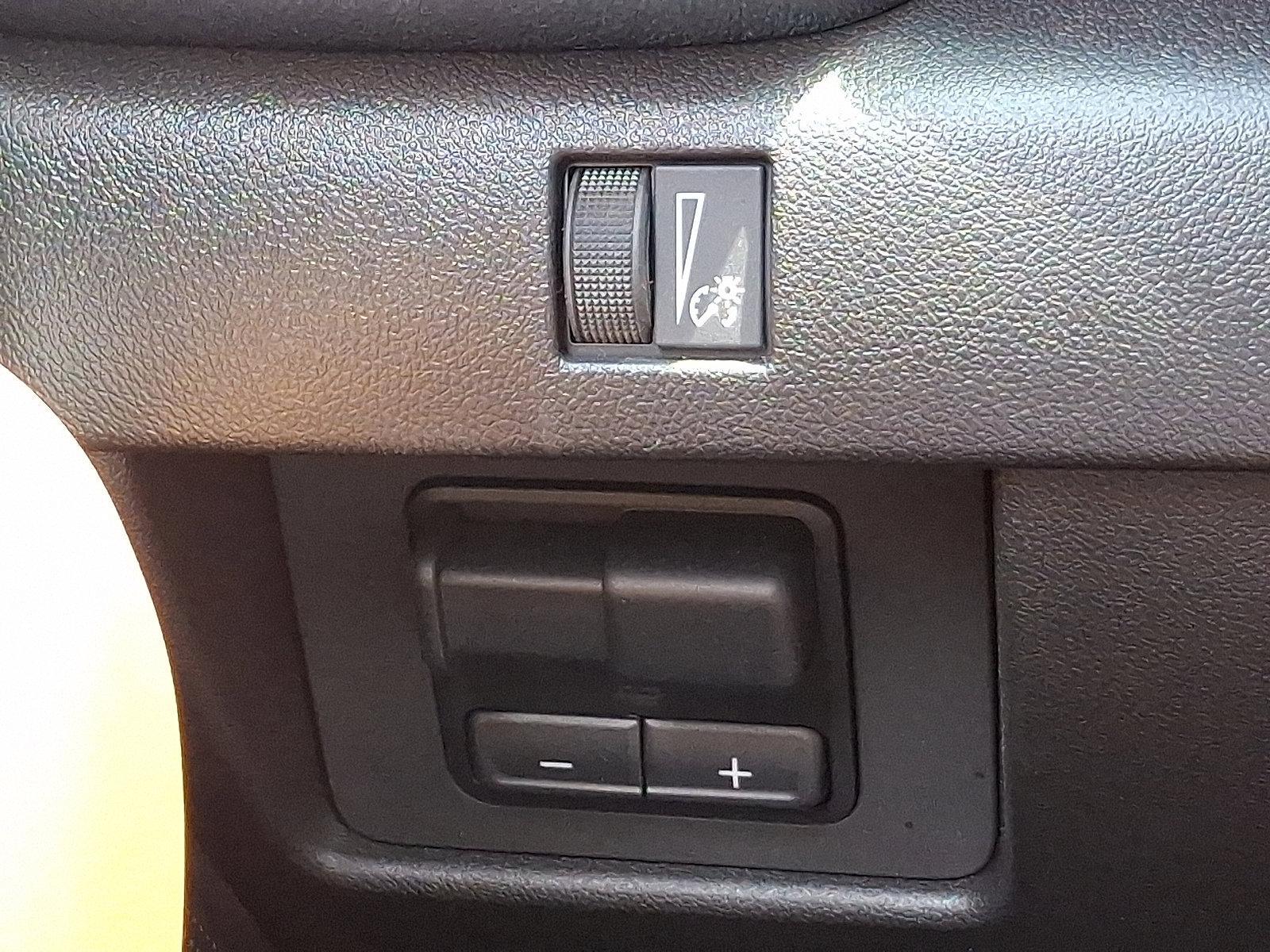 2024 GMC Canyon Vehicle Photo in Trevose, PA 19053