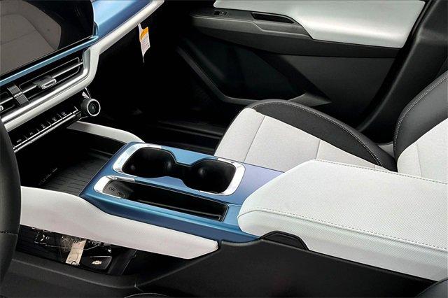 2025 Chevrolet Equinox EV Vehicle Photo in KANSAS CITY, MO 64114-4502