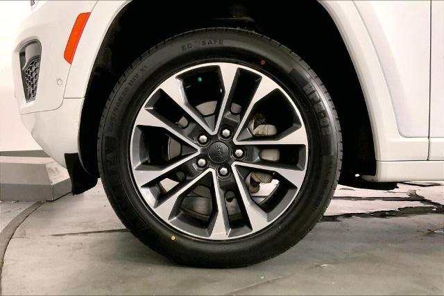 2022 Jeep Grand Cherokee Vehicle Photo in Kansas City, MO 64114