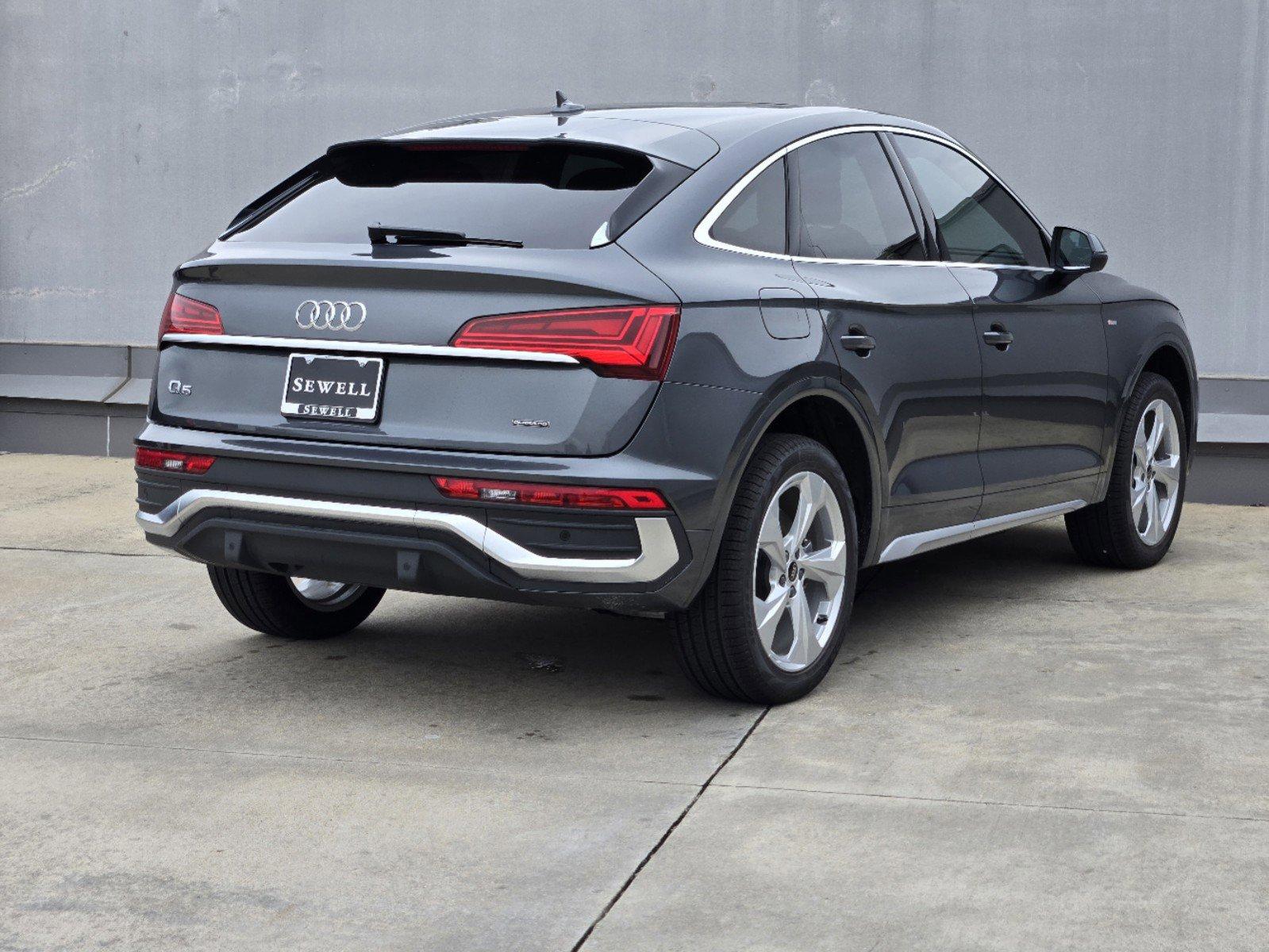 2025 Audi Q5 Sportback Vehicle Photo in SUGAR LAND, TX 77478