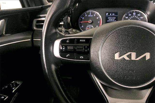 2022 Kia K5 Vehicle Photo in Lees Summit, MO 64086