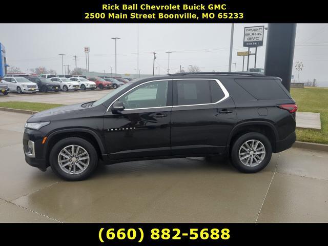 Used 2022 Chevrolet Traverse 3LT with VIN 1GNEVHKW3NJ110248 for sale in Kansas City