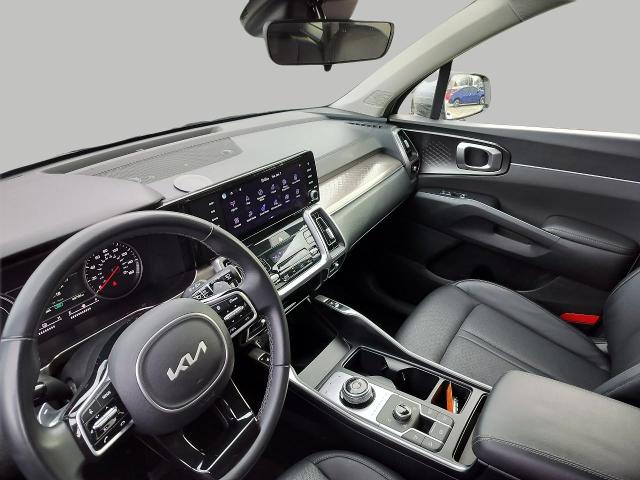 2022 Kia Sorento Hybrid Vehicle Photo in Appleton, WI 54914