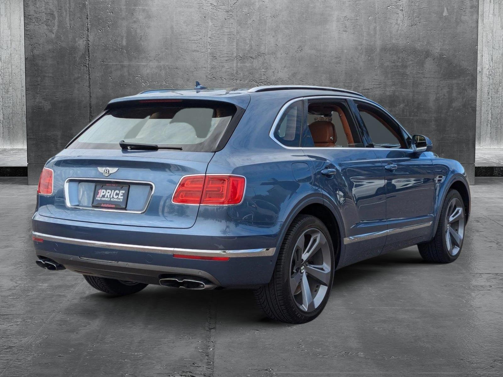 2019 Bentley Bentayga Vehicle Photo in Wesley Chapel, FL 33544