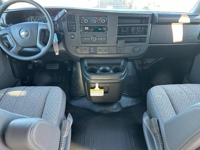 2024 Chevrolet Express Cargo 2500 Vehicle Photo in COLUMBIA, MO 65203-3903