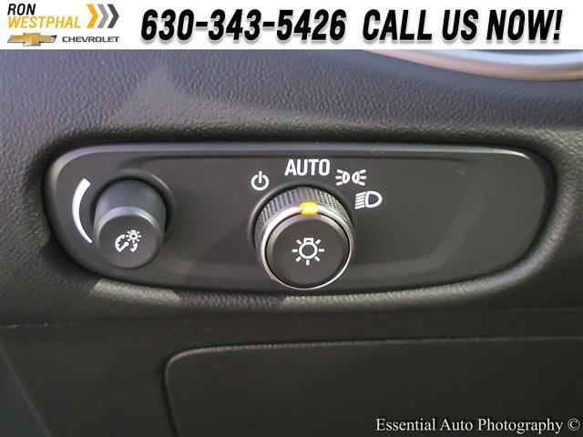 2025 Chevrolet Malibu Vehicle Photo in AURORA, IL 60503-9326