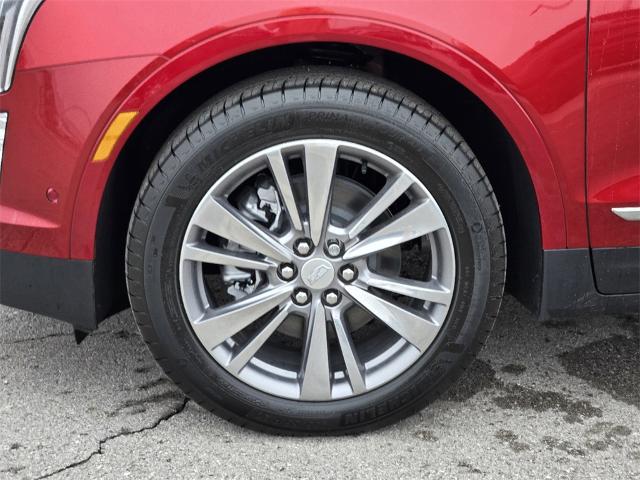 2025 Cadillac XT5 Vehicle Photo in Oklahoma City, OK 73114