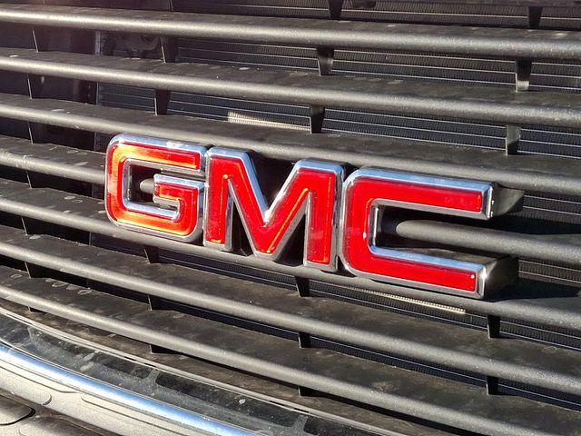 2025 GMC Savana Cutaway 3500 Vehicle Photo in DANBURY, CT 06810-5034