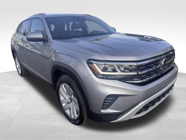 2022 Volkswagen Atlas Cross Sport Vehicle Photo in DELRAY BEACH, FL 33483-3294