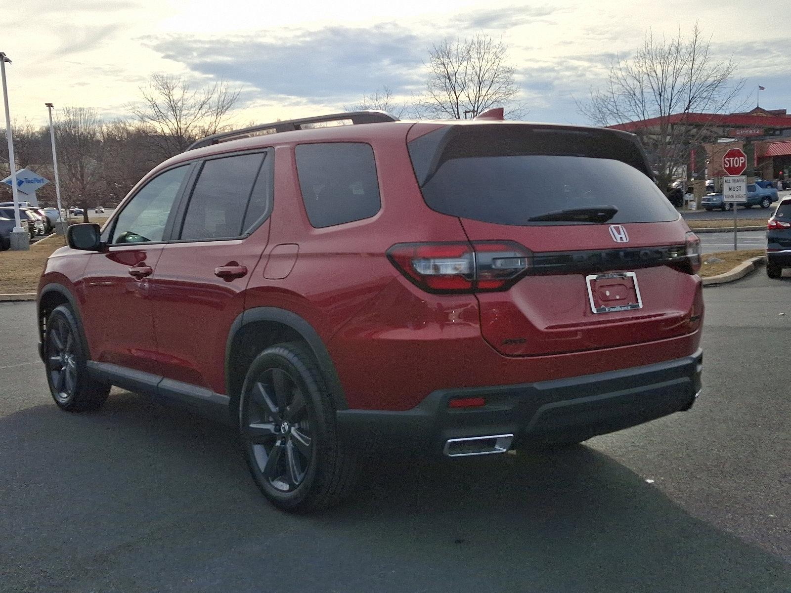 2025 Honda Pilot Vehicle Photo in Harrisburg, PA 17111