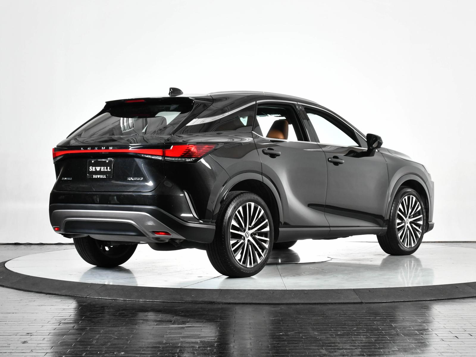 2024 Lexus RX 350 Vehicle Photo in DALLAS, TX 75235