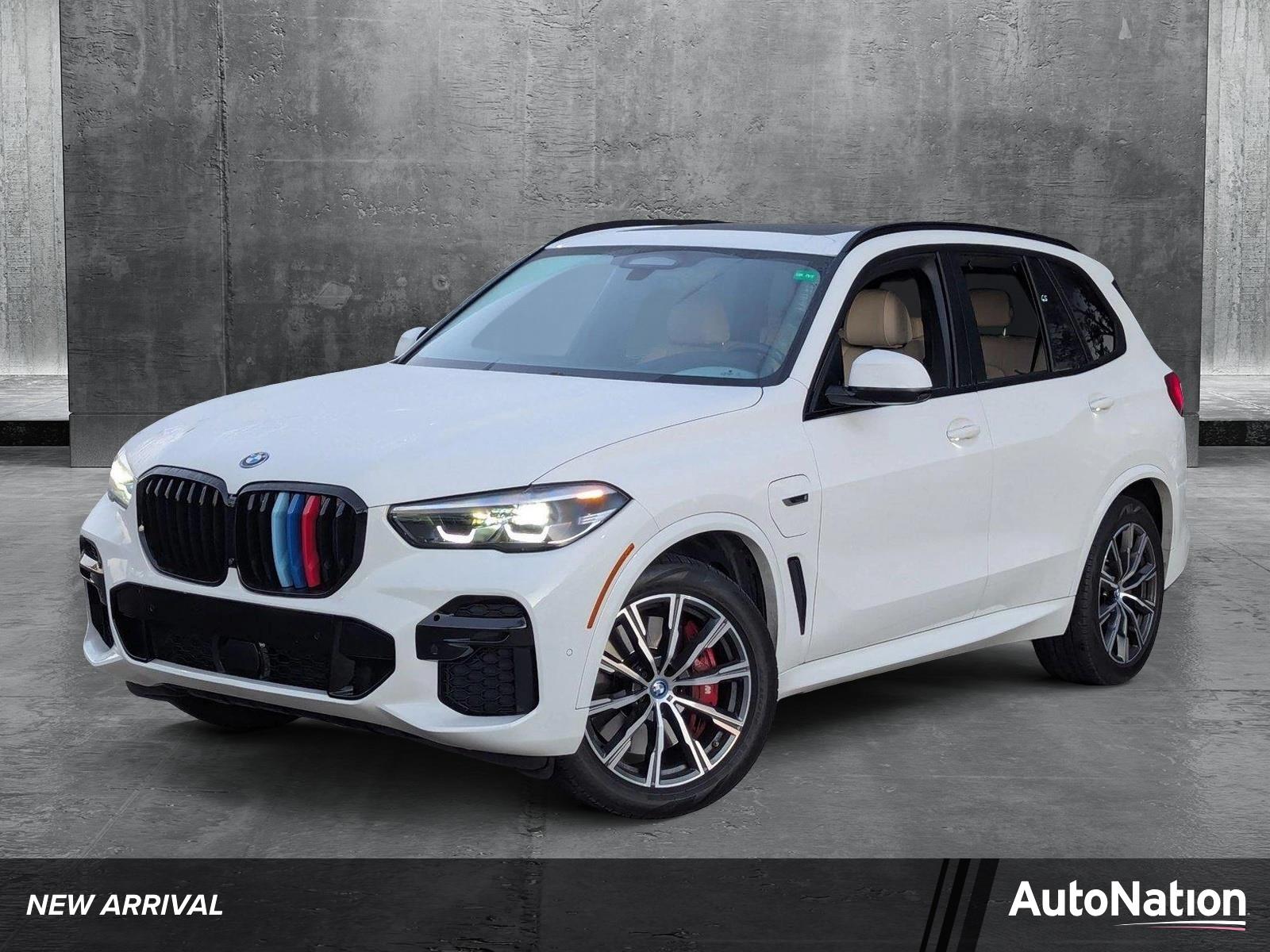2022 BMW X5 xDrive45e Vehicle Photo in Pembroke Pines , FL 33027