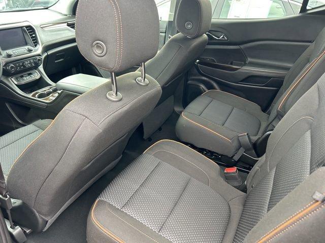 2023 GMC Acadia Vehicle Photo in MEDINA, OH 44256-9631