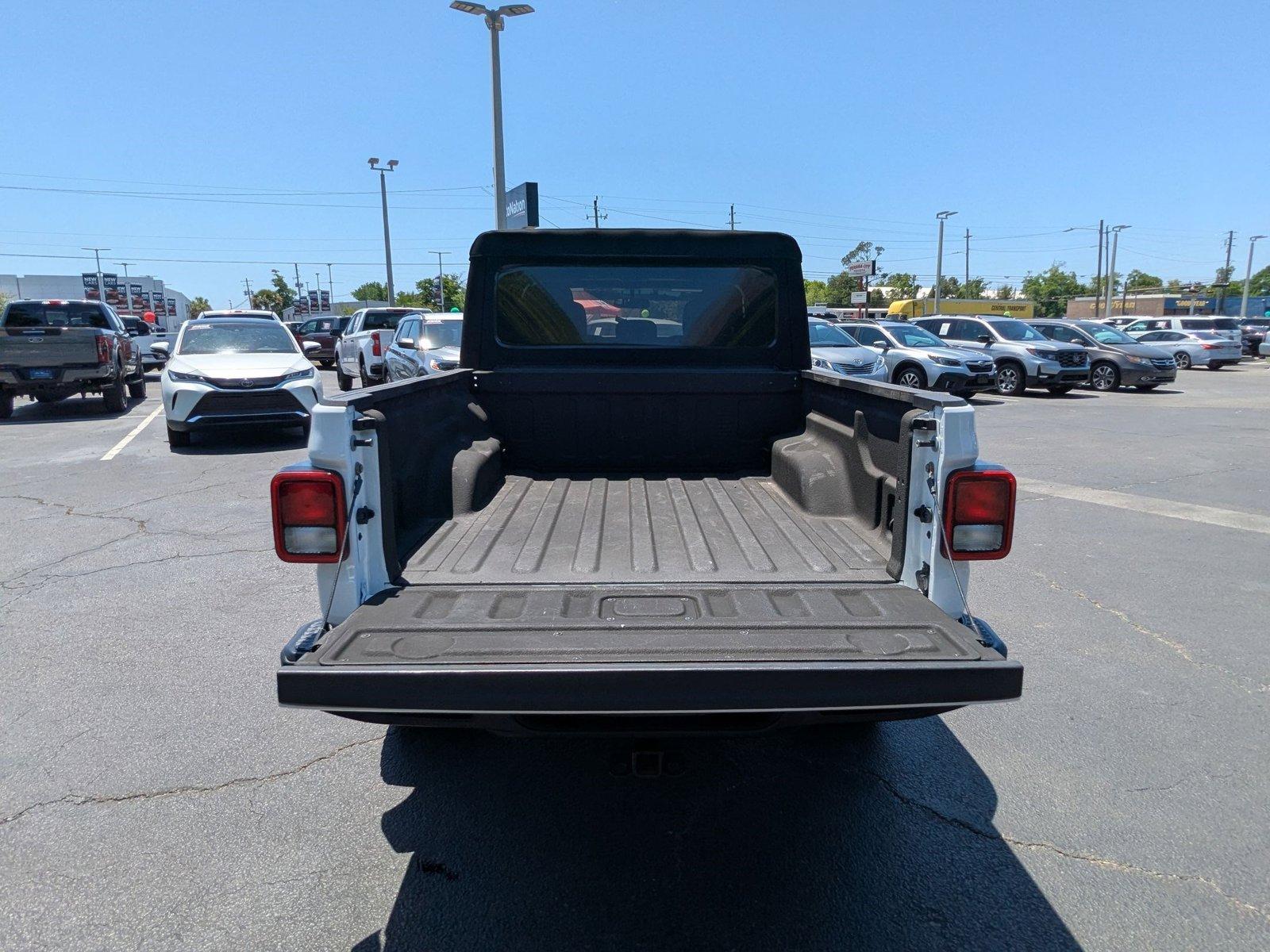 2021 Jeep Gladiator Vehicle Photo in Panama City, FL 32401