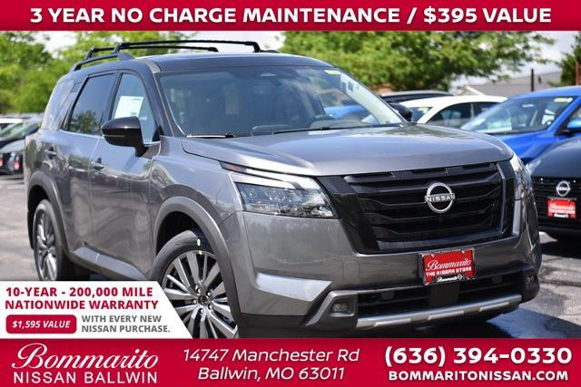 2025 Nissan Pathfinder Vehicle Photo in Ballwin, MO 63011