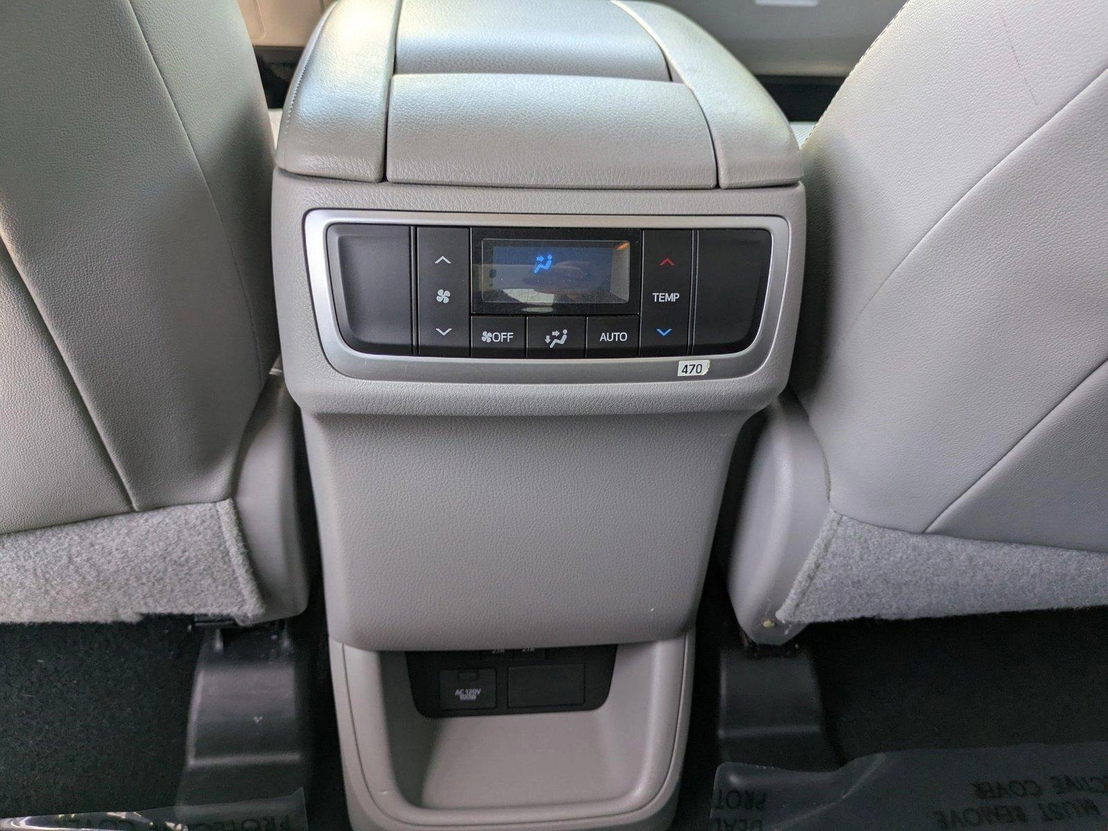 2017 Toyota Highlander Vehicle Photo in Clearwater, FL 33765