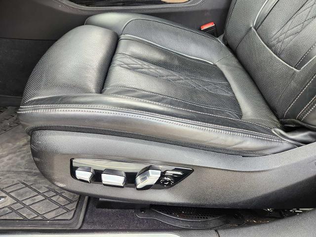 2022 BMW 740i xDrive Vehicle Photo in PLANO, TX 75024