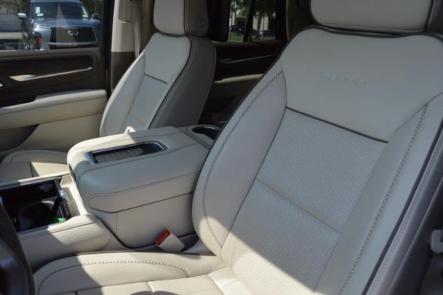 2023 GMC Yukon Vehicle Photo in Houston, TX 77090