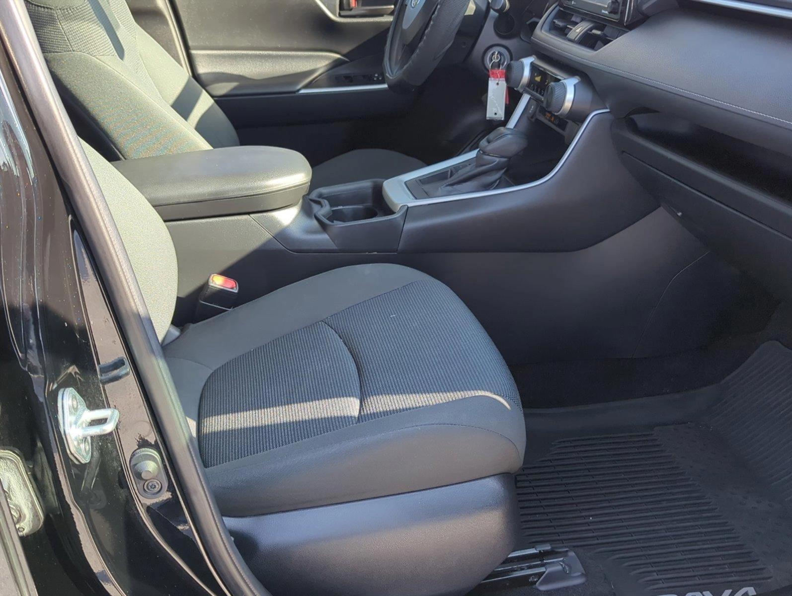2021 Toyota RAV4 Vehicle Photo in Ft. Myers, FL 33907