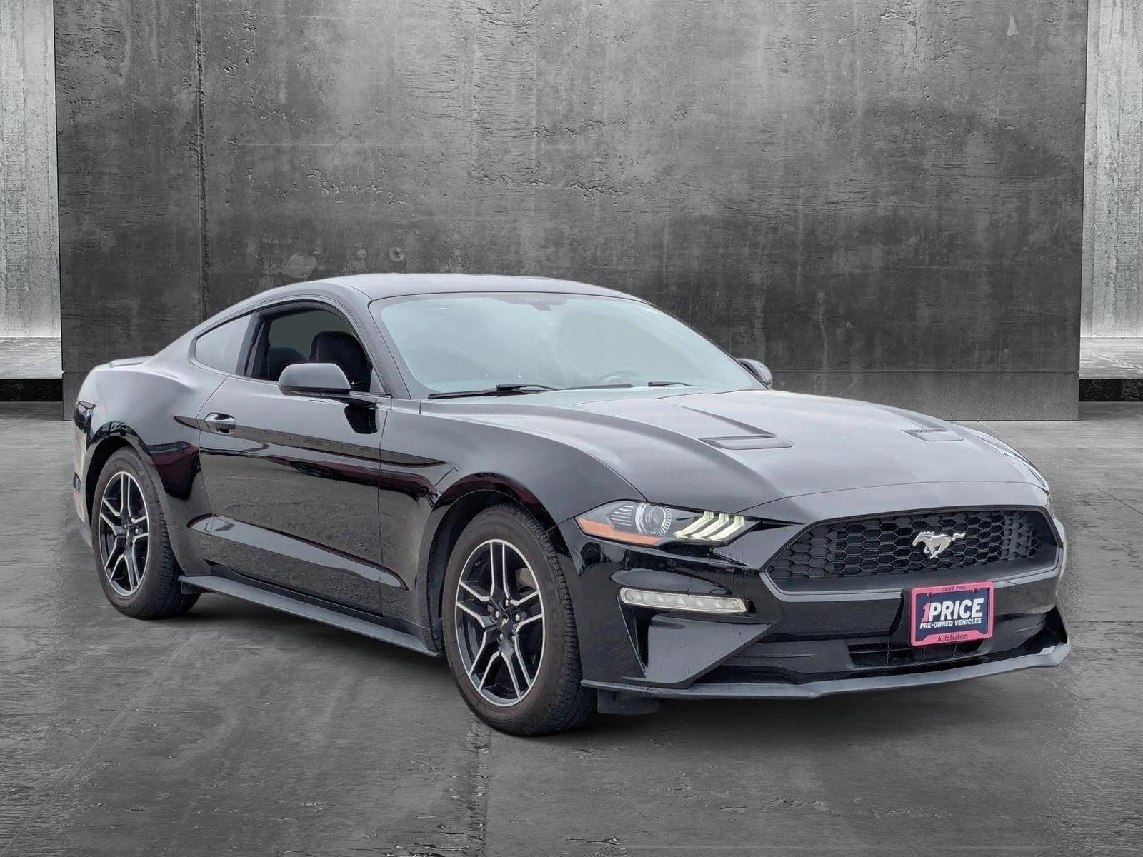 2018 Ford Mustang Vehicle Photo in Valencia, CA 91355