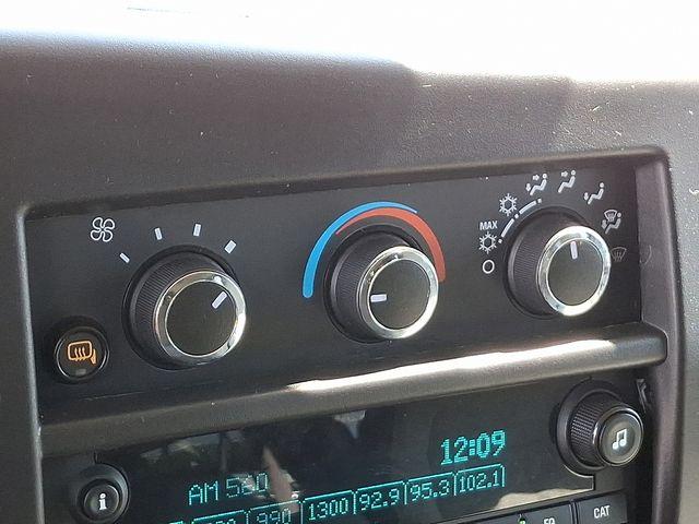 2023 GMC Savana Passenger 3500 Vehicle Photo in DANBURY, CT 06810-5034
