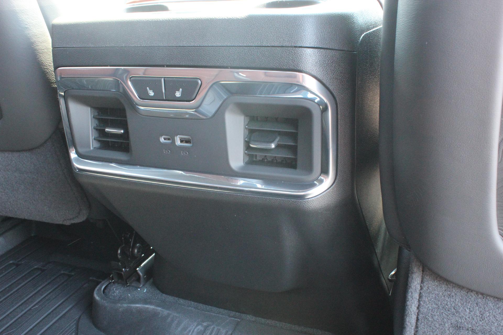 2025 GMC Sierra 3500 HD Vehicle Photo in AURORA, CO 80012-4011
