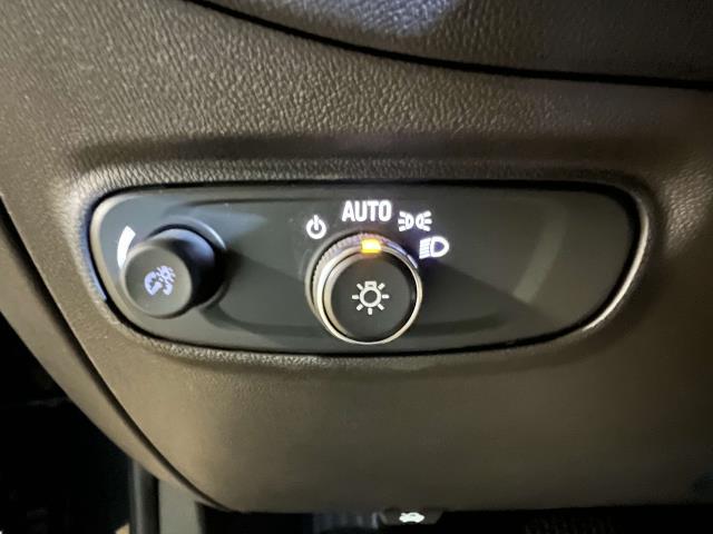 2022 Chevrolet Equinox Vehicle Photo in Roslyn, NY 11576